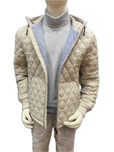 Load image into Gallery viewer, Nylon quilted short coat with fixed hood
