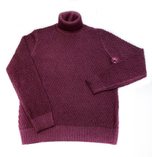 Load image into Gallery viewer, Roll neck in burgundy merino wool
